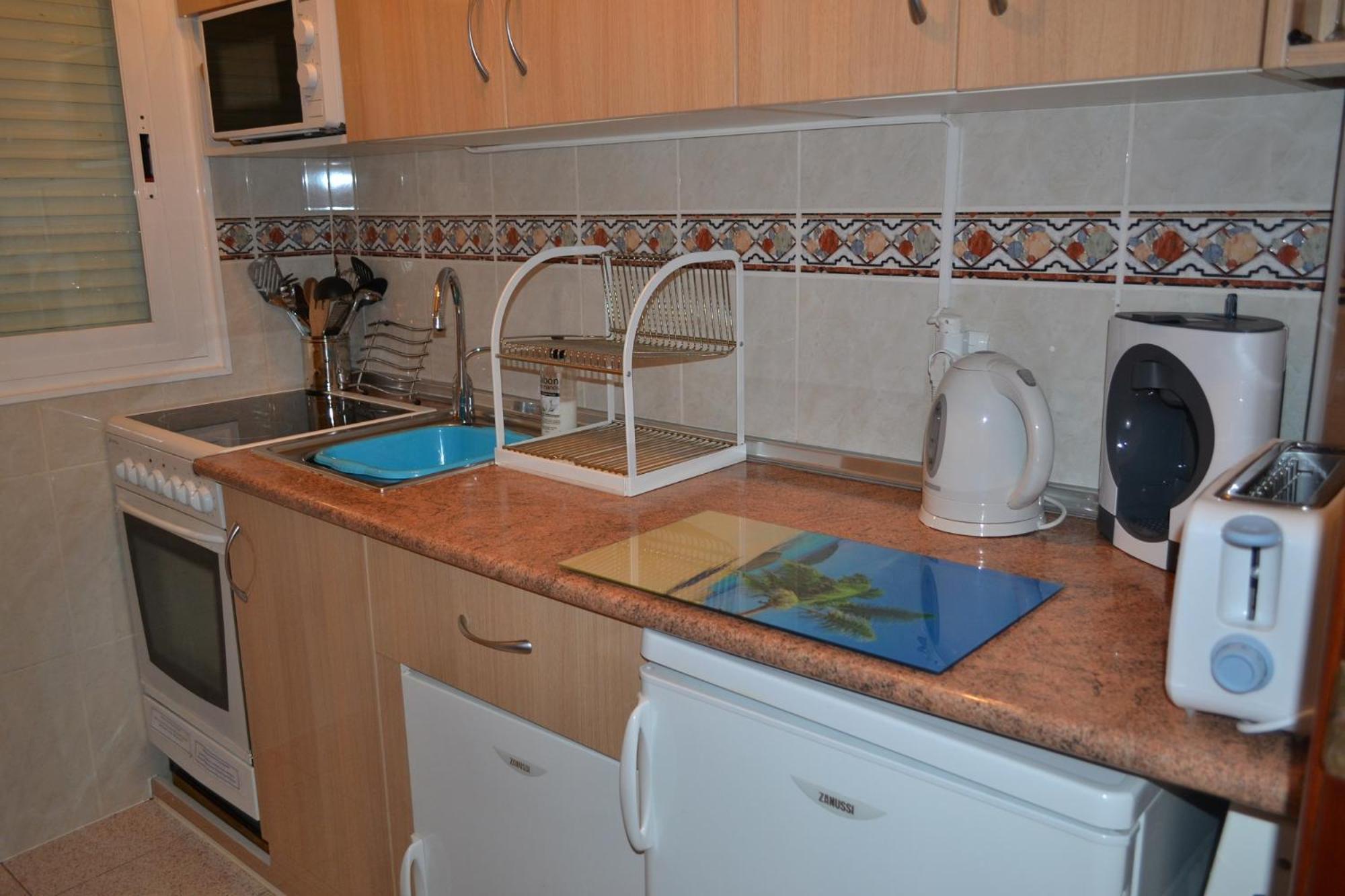 Spacious 1 Bedroom Apartment, Beach Front, Torrox Costa Εξωτερικό φωτογραφία