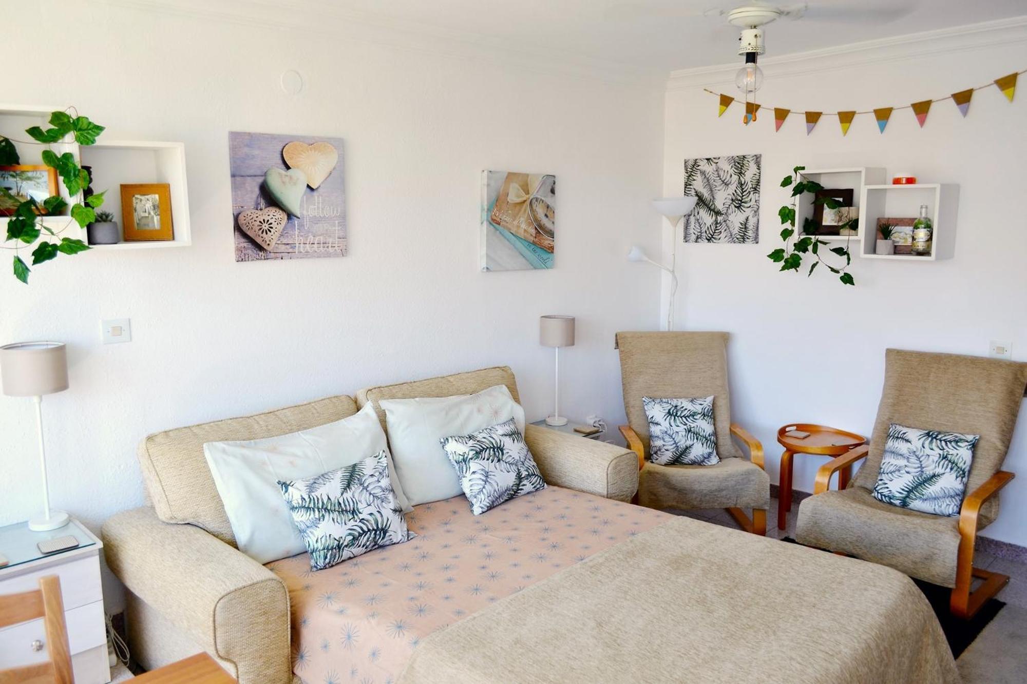 Spacious 1 Bedroom Apartment, Beach Front, Torrox Costa Εξωτερικό φωτογραφία