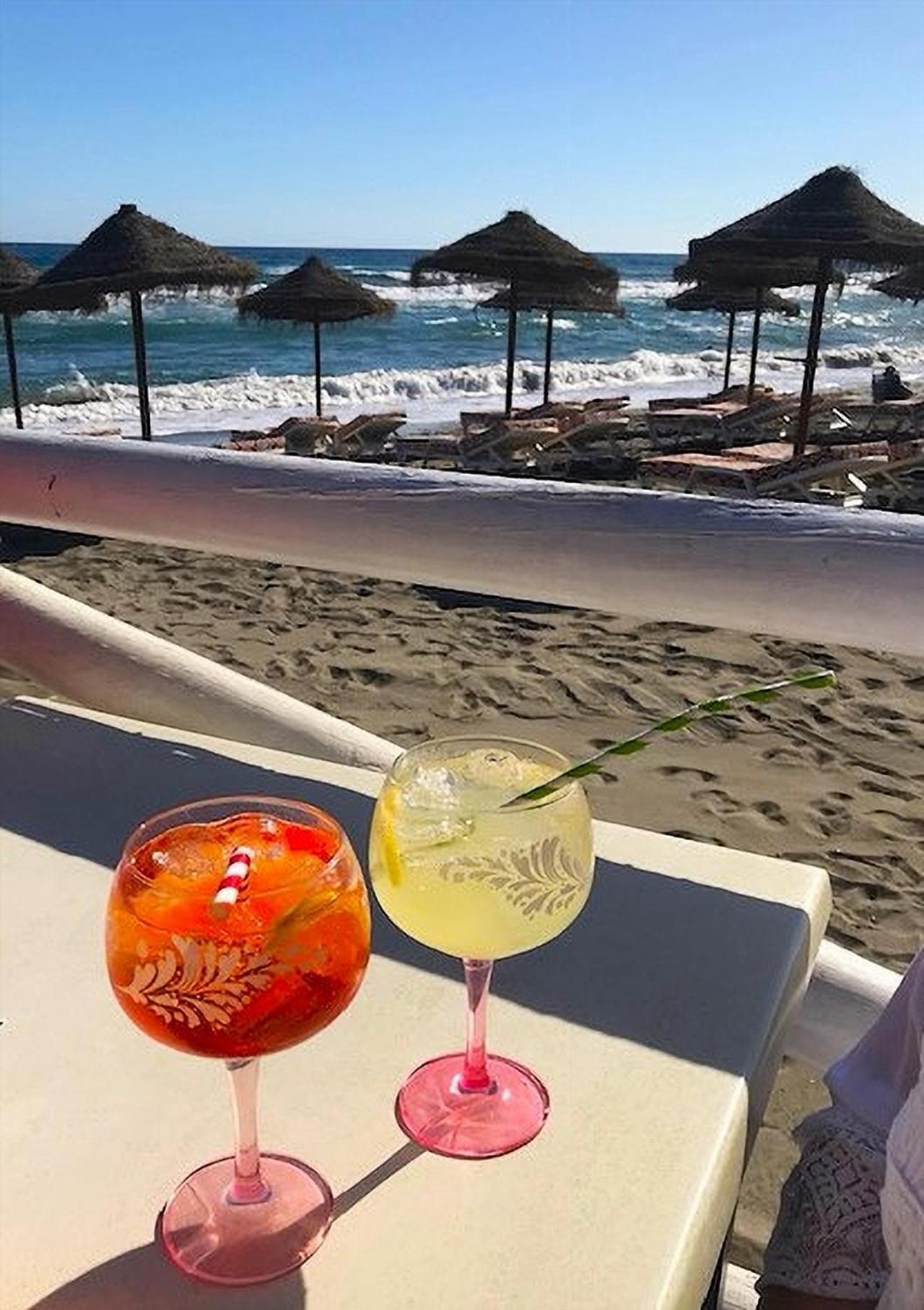 Spacious 1 Bedroom Apartment, Beach Front, Torrox Costa Εξωτερικό φωτογραφία
